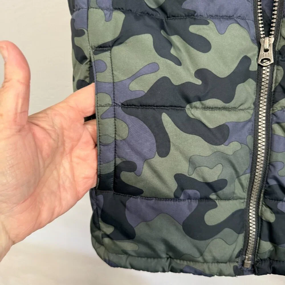 Gap Kids Boys Cold Control Green‎ Camo Puffer Vest Size M